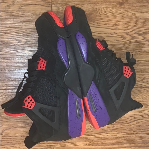 Air Jordan 4s raptors (2018)